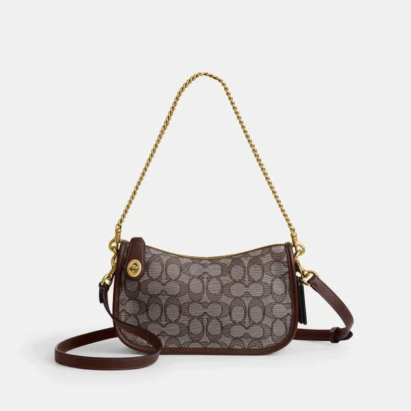 Coach Women's Swinger Bag 20 in Signature Jacquard